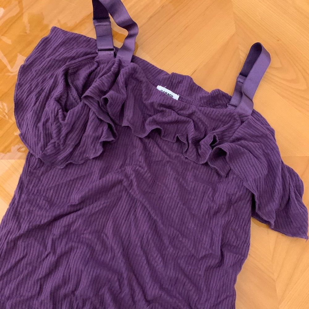 Garage crop top